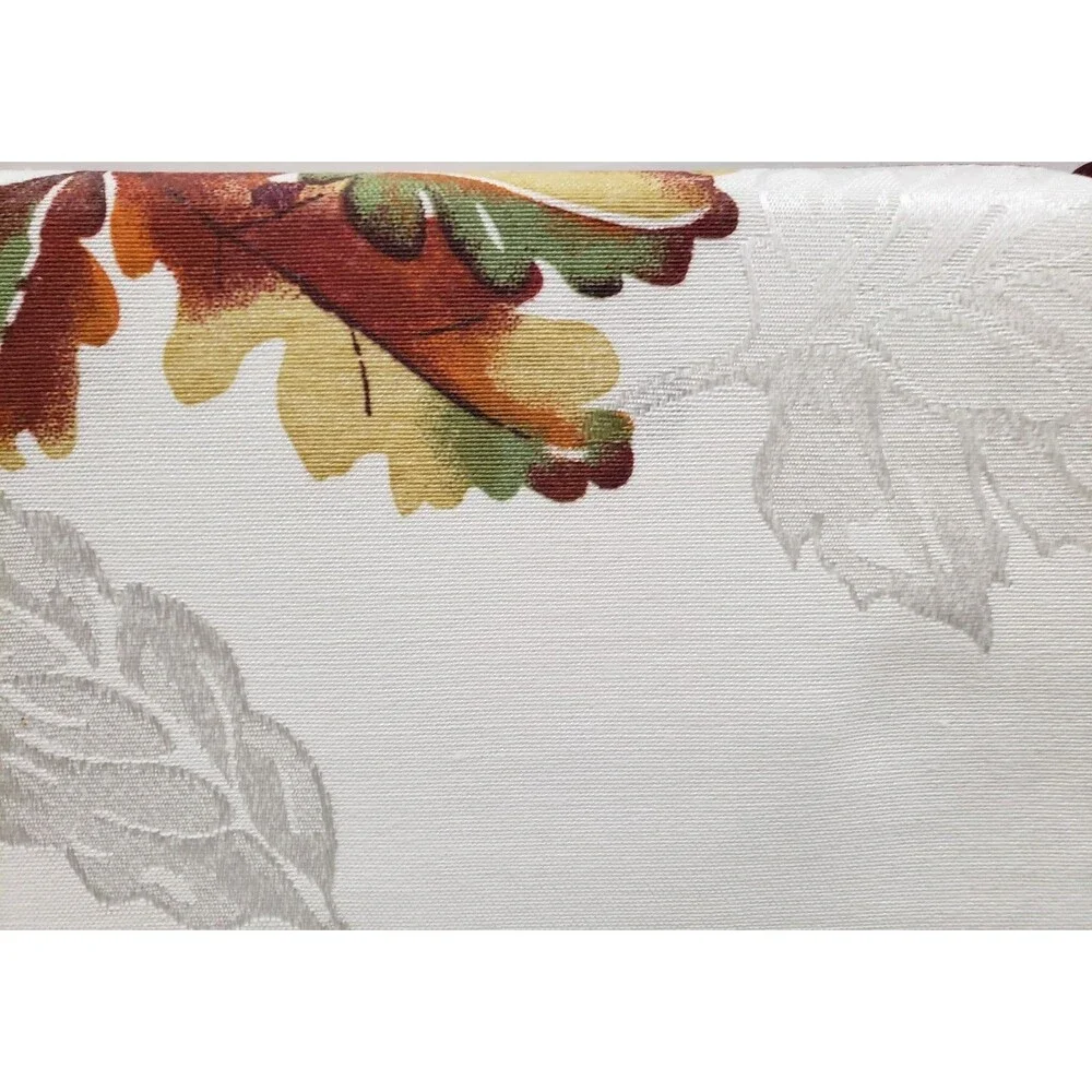 1 Fabric Tablecloth, 52